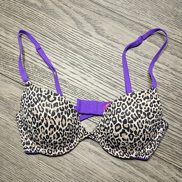 PINK Victoria's Secret Other - 🌵 Pink Victoria Secret Women's Bra 32B